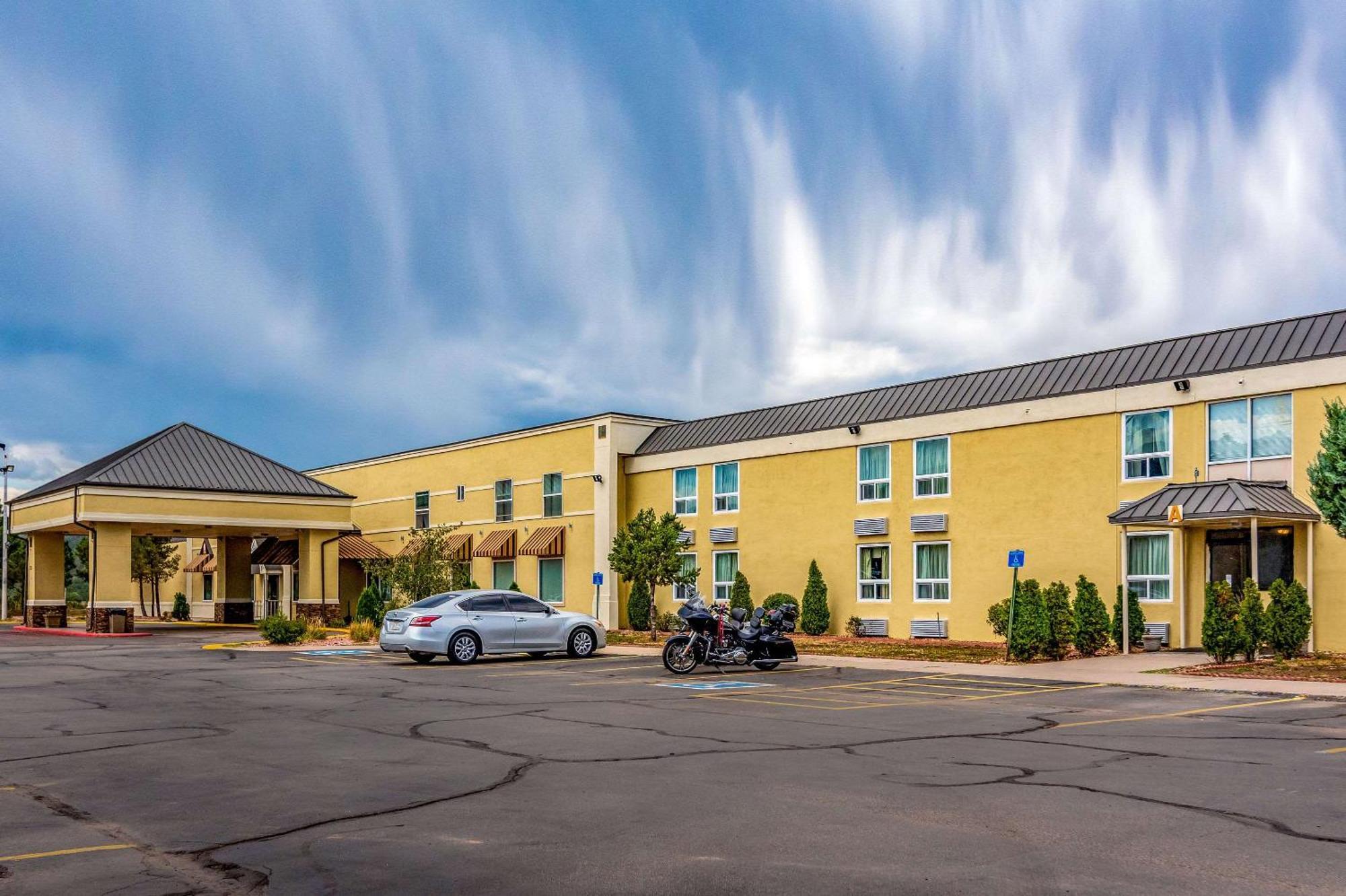 Quality Inn Trinidad Eksteriør billede